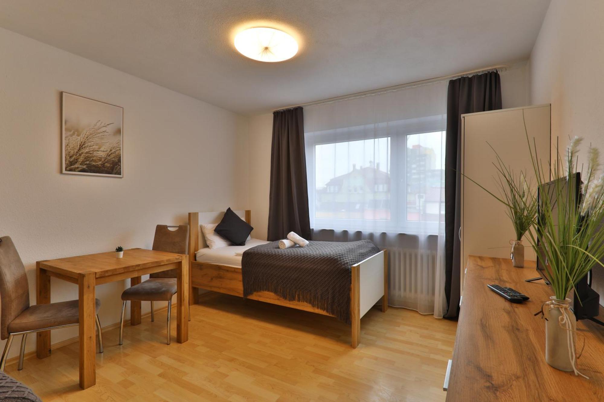 Moderne Ferienwohnungen - Service Wie Im Hotel Göppingen Exterior foto