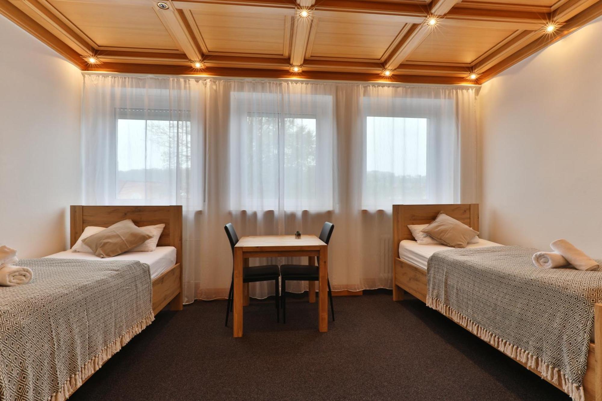 Moderne Ferienwohnungen - Service Wie Im Hotel Göppingen Exterior foto